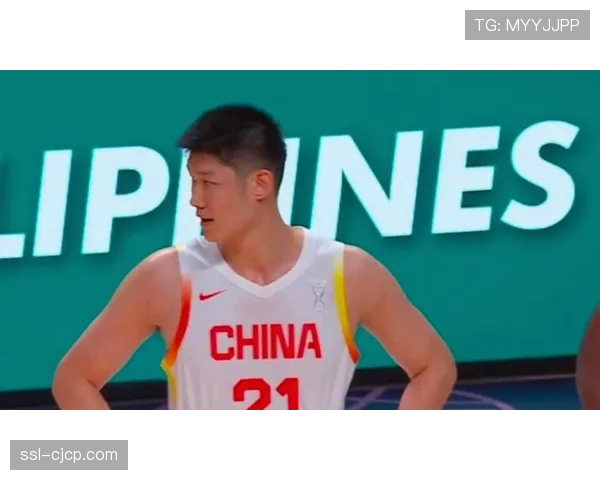 胡金秋意外扭伤膝盖被搀扶离场，广厦队内线告急